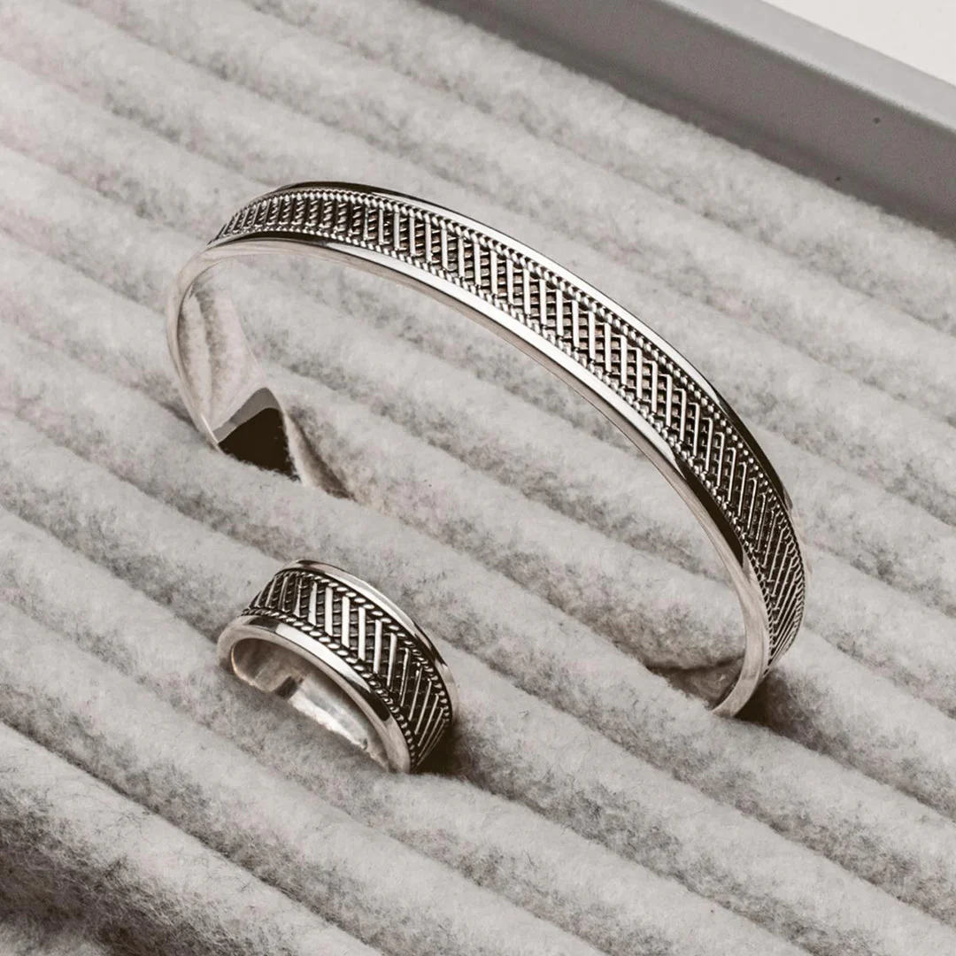 RARE PRINCE by CARAT SUTRA | Classic Oxidized Silver Band | 925 Sterling Silver Ring | Men's Jewelry | With Certificate of Authenticity and 925 Hallmark - Image 3