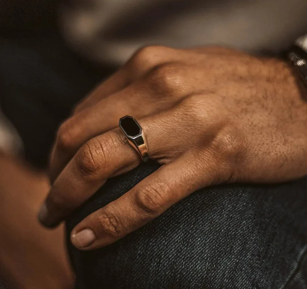 RARE PRINCE by CARAT SUTRA | Elegant Signet Ring with Natural Black Onyx | 925 Sterling Silver Ring | Men's Jewelry | With Certificate of Authenticity and 925 Hallmark - Image 2