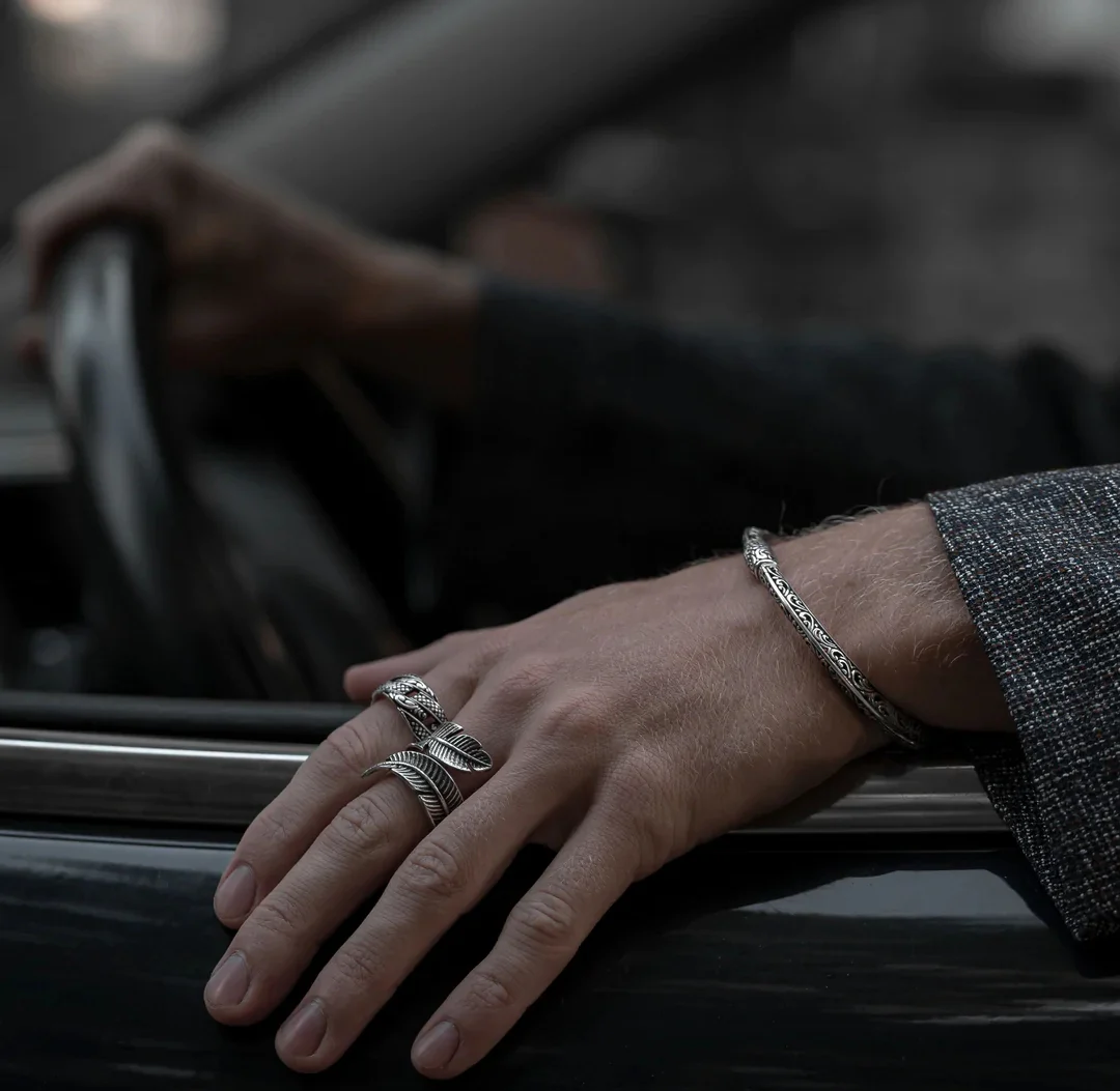 RARE PRINCE by CARAT SUTRA | Exclusive Feather Style Signet Ring for Men, Oxidized Sterling Silver 925 Ring | Jewellery for Men| With Certificate of Authenticity and 925 Hallmark - Image 4
