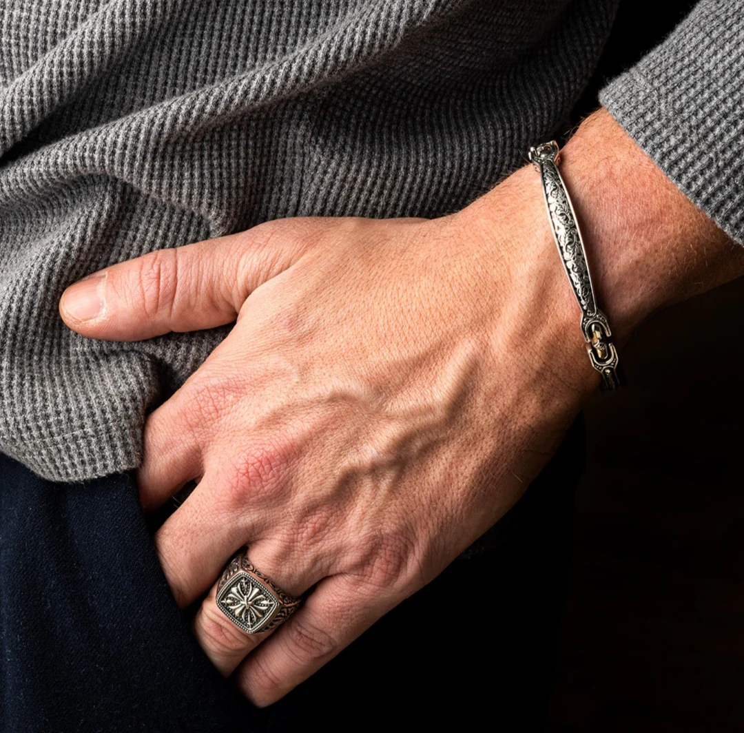 RARE PRINCE by CARAT SUTRA | Exclusive Cross Vintage Byzantine Style Signet Ring for Men, Oxidized Sterling Silver 925 Ring | Jewellery for Men| With Certificate of Authenticity and 925 Hallmark - Image 3