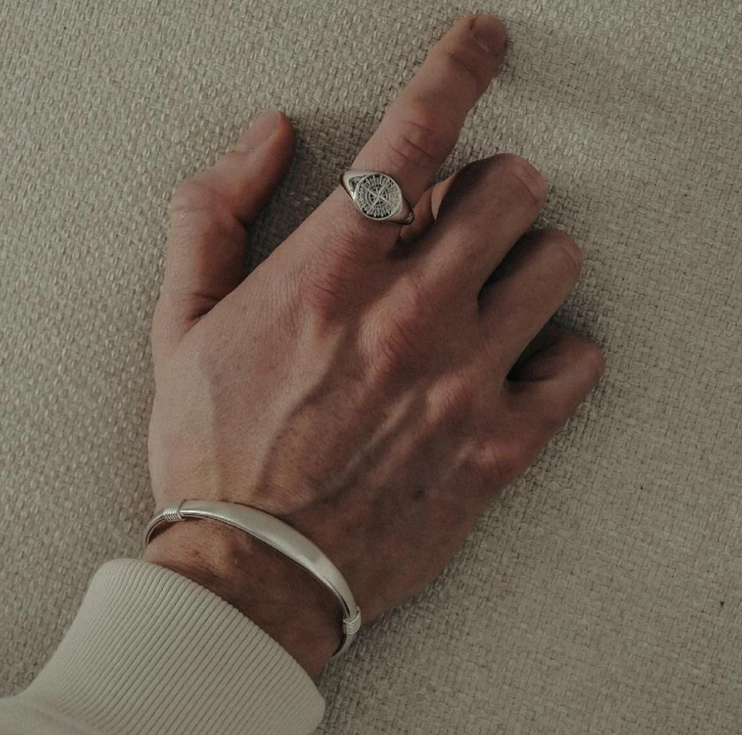 RARE PRINCE by CARAT SUTRA | Exclusive Signet Style Compass Ring, Sterling Silver 925 Ring | Jewellery for Men| With Certificate of Authenticity and 925 Hallmark - Image 3