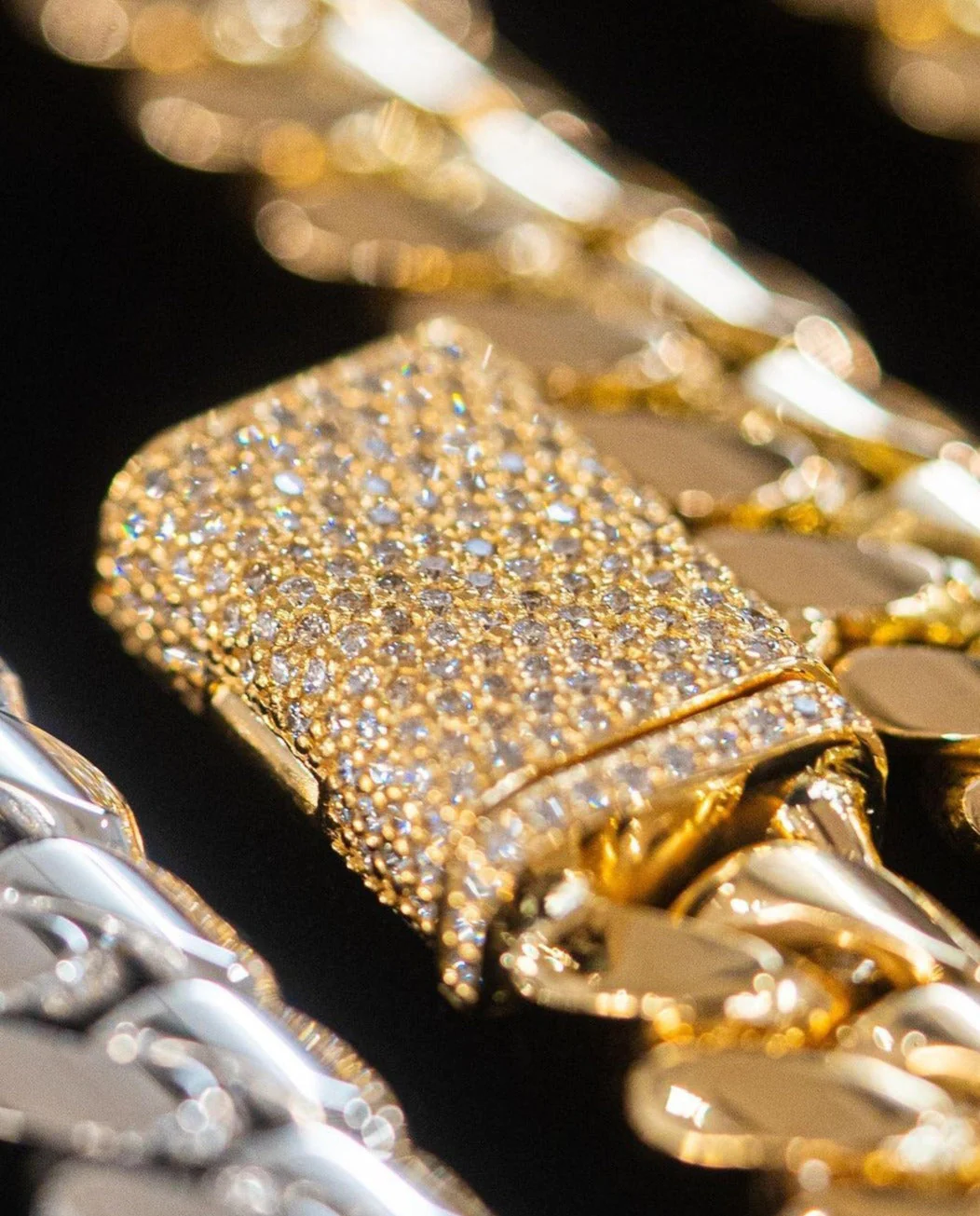 RARE PRINCE by CARAT SUTRA | Solid 10mm Miami Cuban Link Chain with Iced Lock | 22kt Gold Micron Plated on 925 Sterling Silver Chain with AAA+ Quality Swarovski Diamonds | Men's Jewelry | With Certificate of Authenticity and 925 Hallmark - Image 7