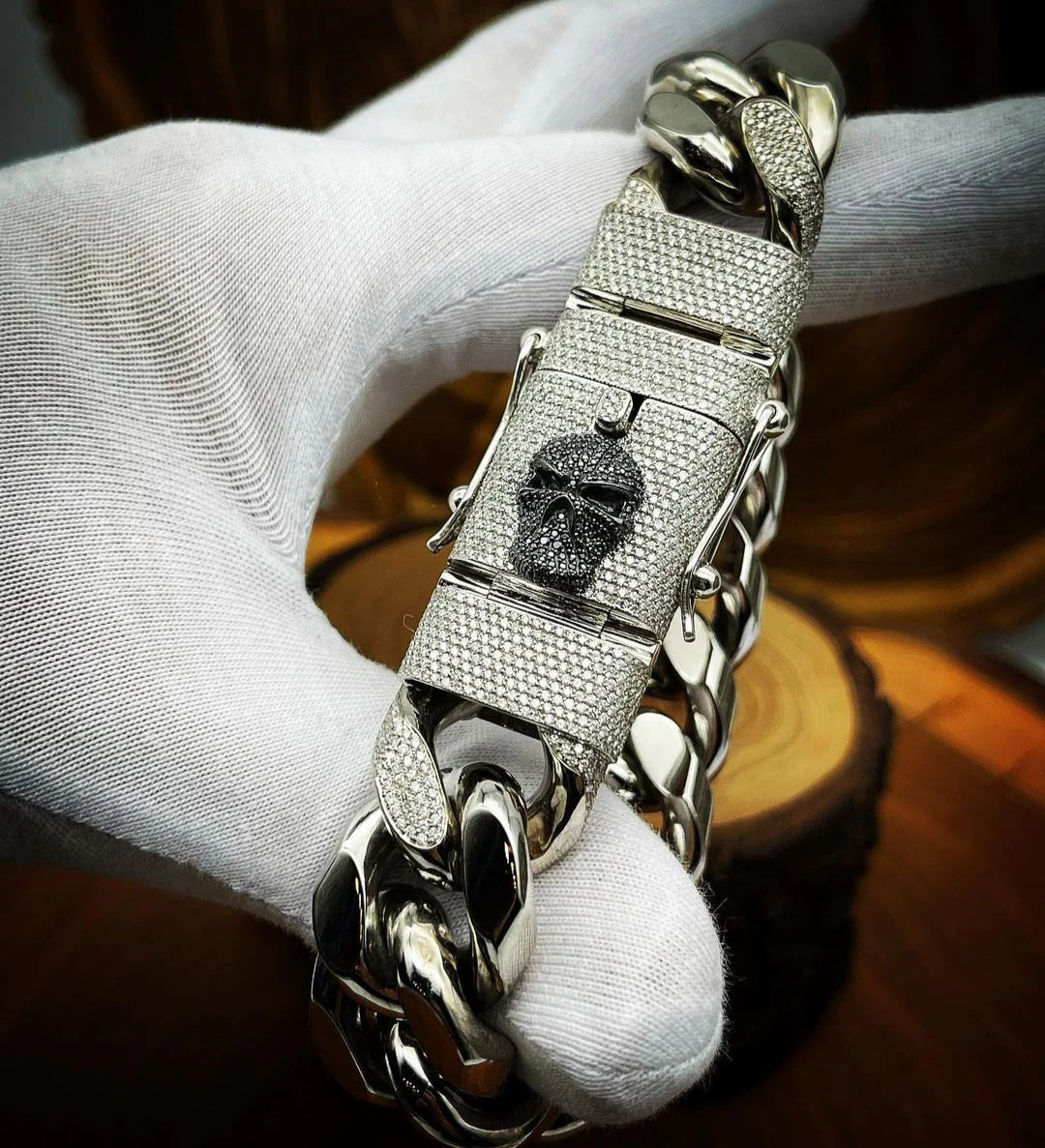 RARE PRINCE by CARAT SUTRA | Unique 16mm High Polished Solid Miami Cuban Bracelet with Iced Skull Lock for Men | 925 Sterling Silver Bracelet | Men's Jewelry | With Certificate of Authenticity and 925 Hallmark
