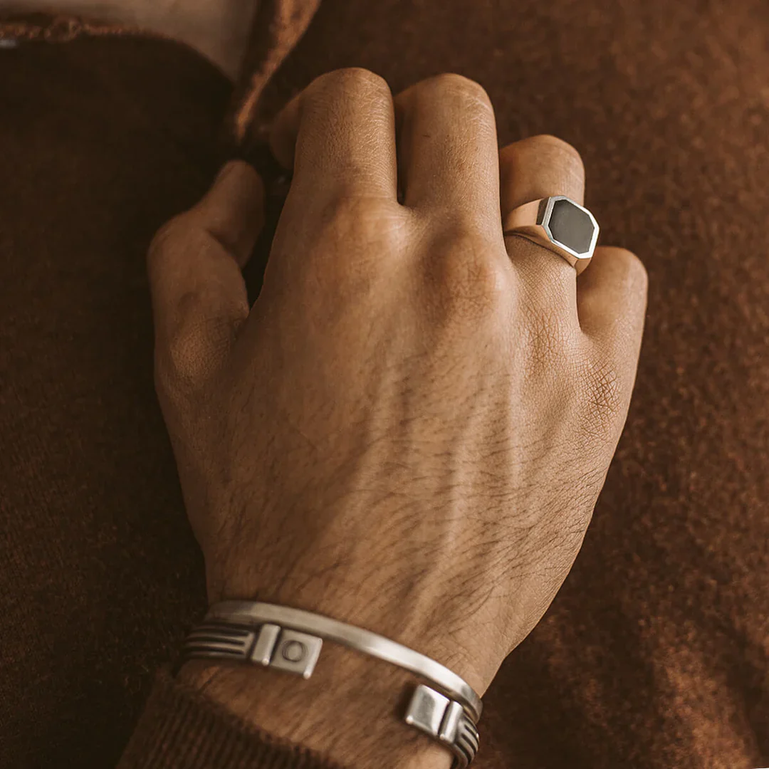 RARE PRINCE by CARAT SUTRA | Classic Signet Ring with Natural Black Onyx | 925 Sterling Silver Ring | Men's Jewelry | With Certificate of Authenticity and 925 Hallmark - Image 4