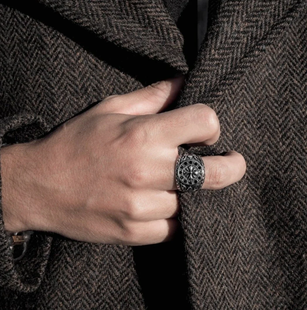 RARE PRINCE by CARAT SUTRA | Unique Fort Templar Signet Ring | 925 Sterling Silver Oxidized Ring | Men's Jewelry | With Certificate of Authenticity and 925 Hallmark - Image 4