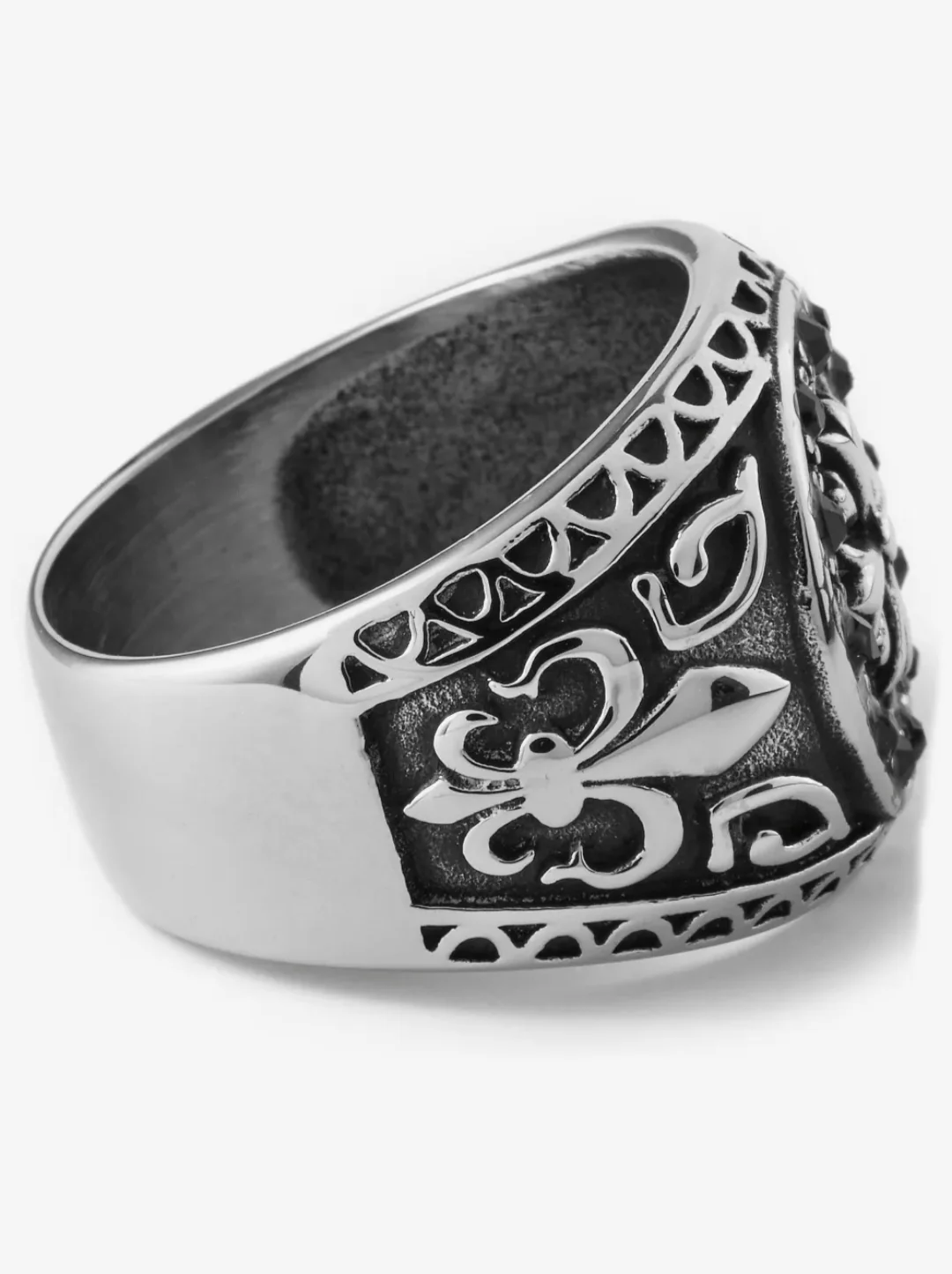 RARE PRINCE by CARAT SUTRA | Unique Fort Templar Signet Ring | 925 Sterling Silver Oxidized Ring | Men's Jewelry | With Certificate of Authenticity and 925 Hallmark - Image 5