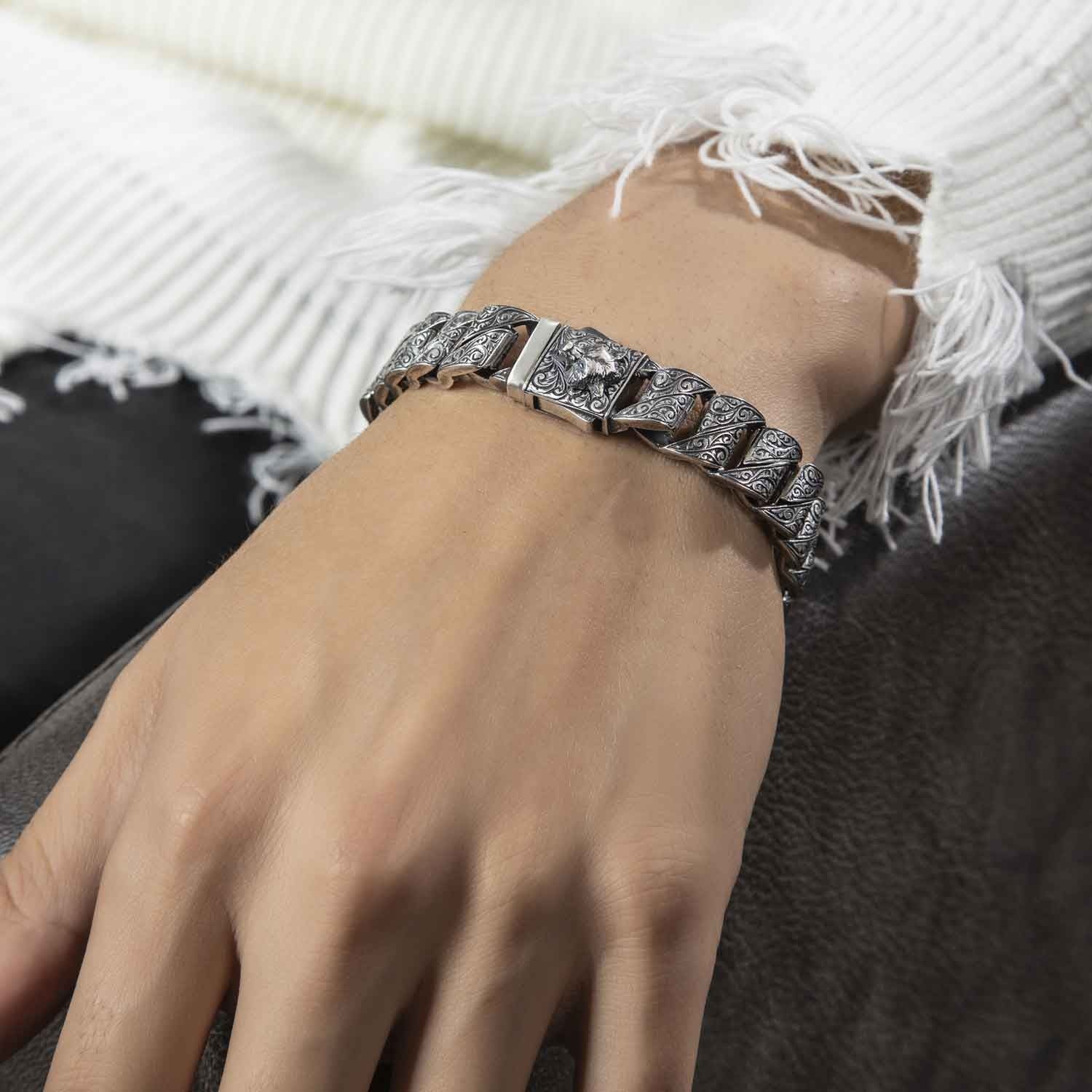 RARE PRINCE by CARAT SUTRA | Unique Vintage Oxidized Wolf Bracelet | 925 Sterling Silver Bracelet | Men's Jewelry | With Certificate of Authenticity and 925 Hallmark - Image 2