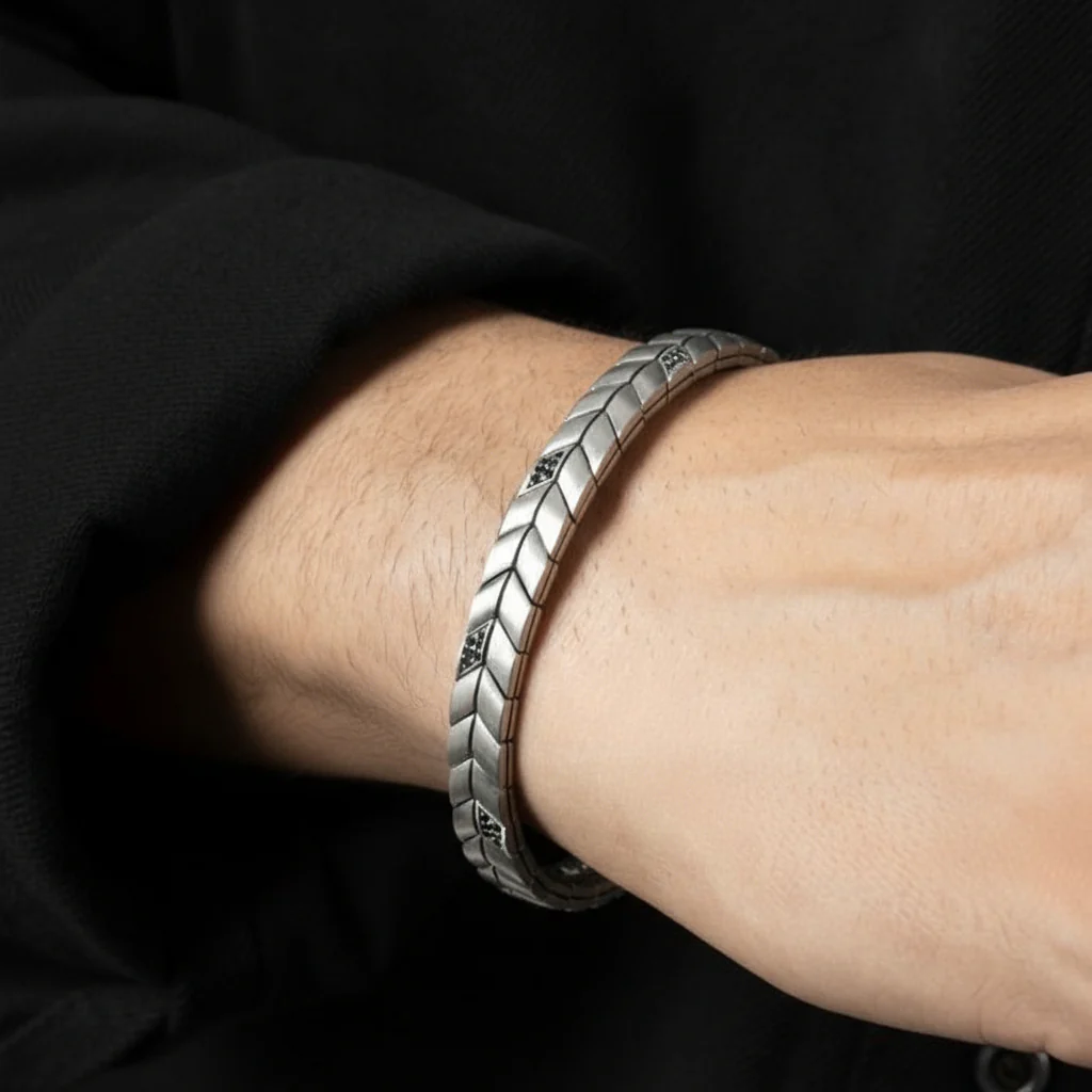 V linked Adjustable Cuff Style Bangle/kadaa/Handcuff | 925 Sterling Silver Bracelet | With Certificate of Authenticity and 925 Hallmark - Image 2