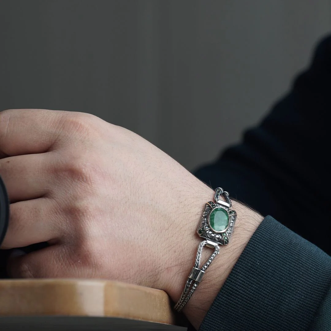 RARE PRINCE by CARAT SUTRA | Unique Green Emerald hand beaded Bracelet for Men | Oxidized 925 Silver Bracelet | Men's Jewelry | With Certificate of Authenticity and 925 Hallmark - Image 5